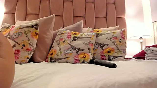 Snapshot of aishathornee chatting on January 11, 2026, 7:19 pm aishathornee online show from January 11, 2026, 7:19 pm