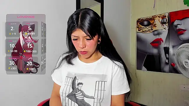 Snapshot of Raven_Rouge_ chatting on September 18, 2025, 4:58 am Raven Rouge online show from September 18, 2025, 4:58 am