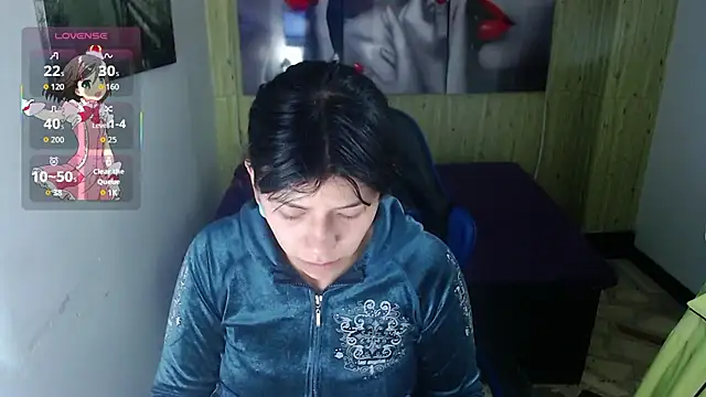 Snapshot of Raven_Rouge_ chatting on October 10, 2025, 4:33 am Raven Rouge online show from October 10, 2025, 4:33 am