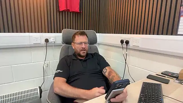 bilf1978 online show from March 23, 2026, 9:24 am