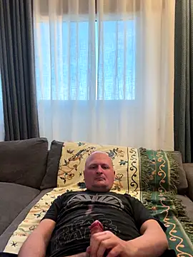 Attila120 online show from December 17, 2025, 8:20 am