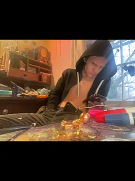 XanderOzzz online show from November 30, 2025, 1:15 pm