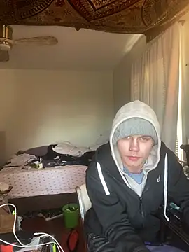 XanderOzzz online show from January 12, 2026, 3:17 pm