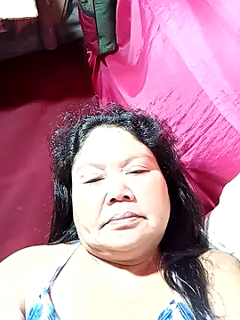 Snapshot of Mari_fvcks chatting on October 29, 2025, 5:25 pm Mari fvcks online show from October 29, 2025, 5:25 pm