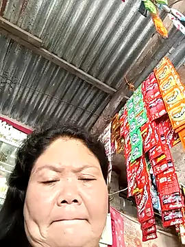 Snapshot of Mari_fvcks chatting on October 31, 2025, 5:19 am Mari fvcks online show from October 31, 2025, 5:19 am