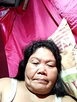 Snapshot of Mari_fvcks chatting on November 16, 2025, 5:18 pm Mari fvcks online show from November 16, 2025, 5:18 pm