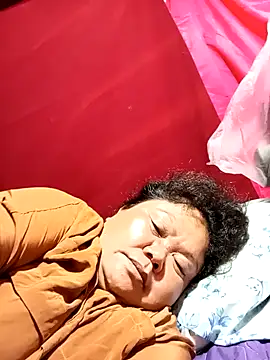 Snapshot of Mari_fvcks chatting on December 4, 2025, 6:27 pm Mari fvcks online show from December 4, 2025, 6:27 pm