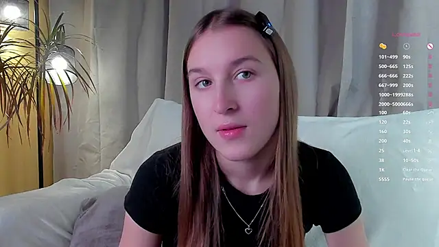 NanaMertins online show from November 18, 2025, 1:11 am