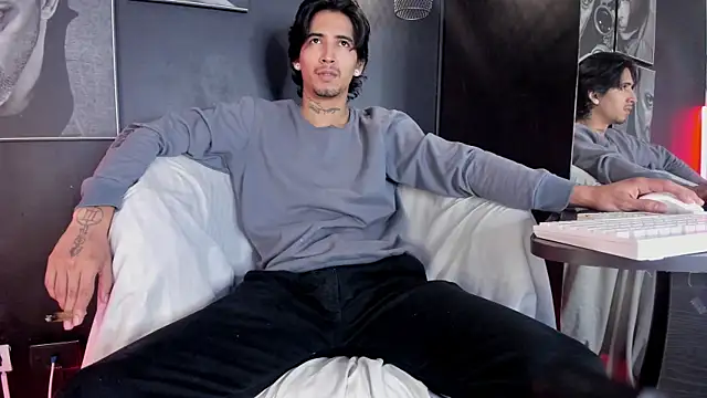 Snapshot of jett_savage chatting on November 20, 2025, 2:17 pm jett savage online show from November 20, 2025, 2:17 pm