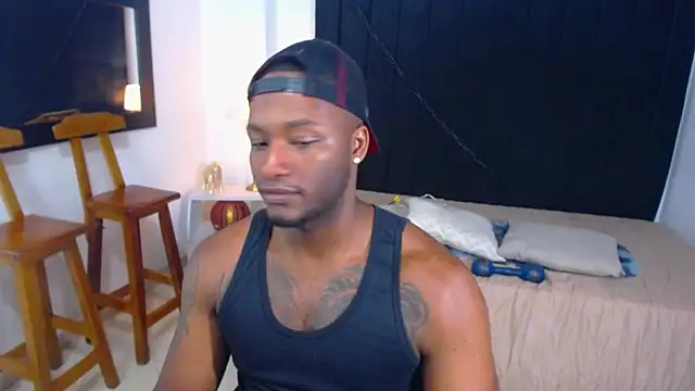 chrstian lewis1 online show from October 22, 2025, 11:54 am