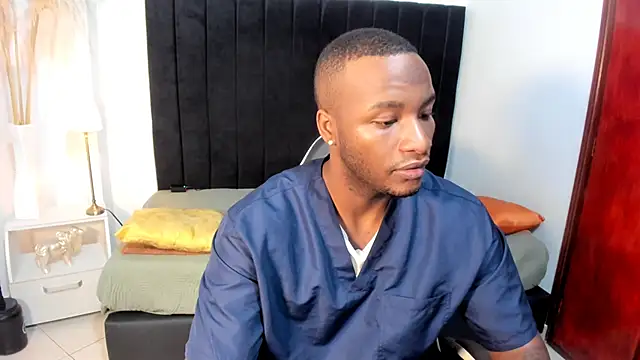 chrstian lewis1 online show from November 11, 2025, 10:37 am