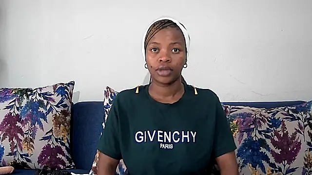 CandyNaynay online show from October 29, 2025, 10:39 am