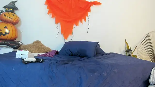  Miaa khalifa  online show from October 24, 2025, 12:01 pm