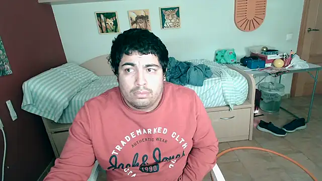 Snapshot of Martigato3 chatting on April 20, 2026, 4:32 pm Martigato3 online show from April 20, 2026, 4:32 pm
