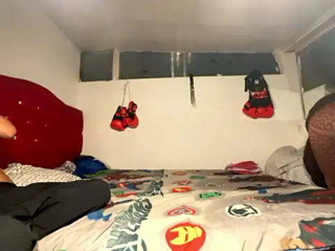 Snapshot of keith_russo chatting on December 17, 2025, 12:38 am keith russo online show from December 17, 2025, 12:38 am