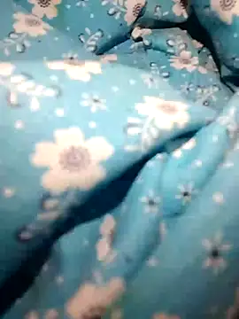 Snapshot of Cuthira chatting on September 20, 2025, 2:12 am Cuthira online show from September 20, 2025, 2:12 am