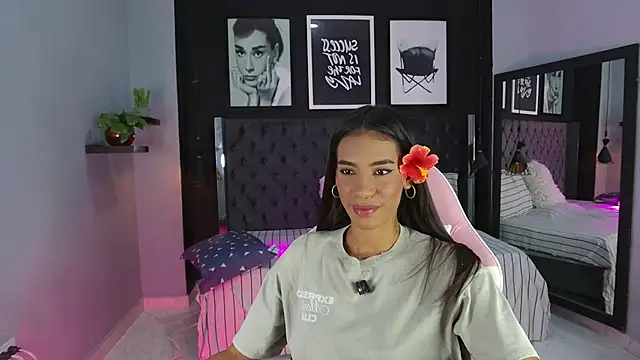 kitty collins  online show from October 23, 2025, 11:31 am