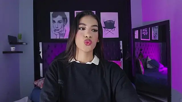 Snapshot of kitty_collins_ chatting on February 11, 2026, 11:59 am kitty collins online show from February 11, 2026, 11:59 am