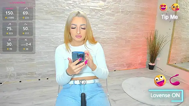 Lexi Blazee online show from October 4, 2025, 6:11 am