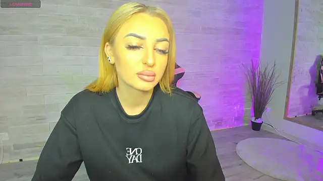 Lexi Blazee online show from October 21, 2025, 6:25 am