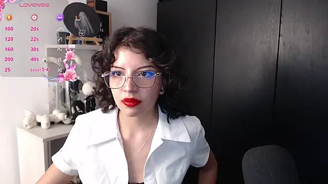Snapshot of BiiHoney chatting on June 19, 2026, 3:00 am BiiHoney online show from June 19, 2026, 3:00 am