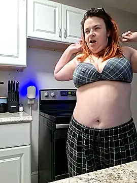 queenpeaches121 online show from March 7, 2026, 11:07 am