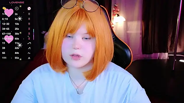 fillisfox  online show from February 21, 2026, 4:08 pm