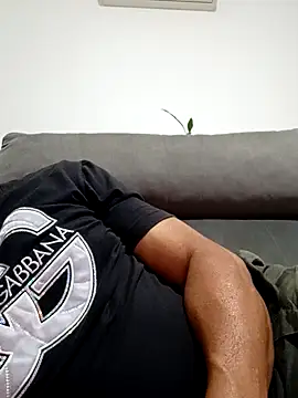 Snapshot of Binhocrs chatting on November 24, 2025, 1:49 am Binhocrs online show from November 24, 2025, 1:49 am