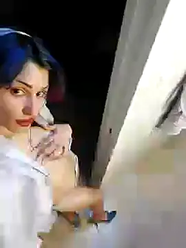 Snapshot of kendrafarq chatting on September 17, 2025, 5:20 am kendrafarq online show from September 17, 2025, 5:20 am