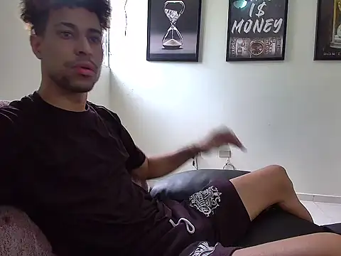 Dollarhot30 online show from March 5, 2026, 12:56 pm