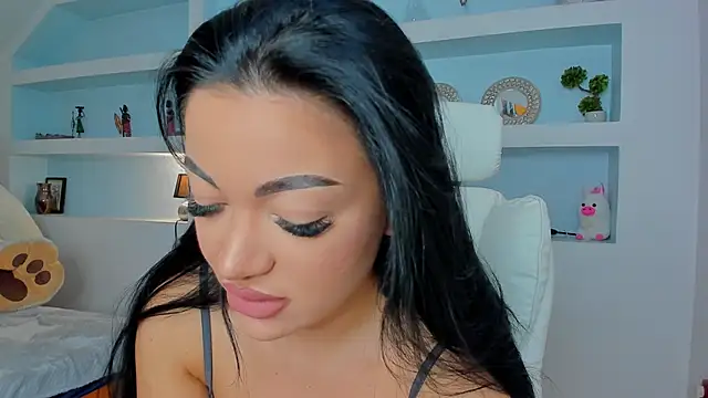 juicyjulie  online show from October 10, 2025, 7:51 am