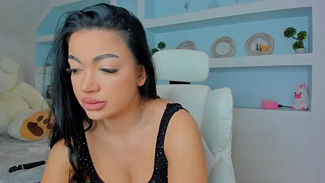 juicyjulie  online show from October 11, 2025, 6:23 am