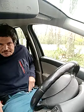 Snapshot of twitshe chatting on November 1, 2025, 1:46 pm twitshe online show from November 1, 2025, 1:46 pm