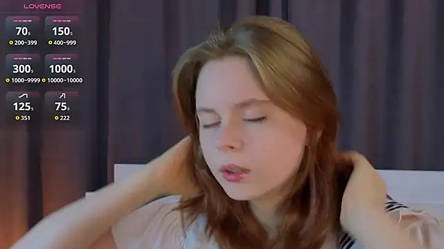 Snapshot of JulietteRain chatting on November 15, 2025, 5:20 pm JulietteRain online show from November 15, 2025, 5:20 pm