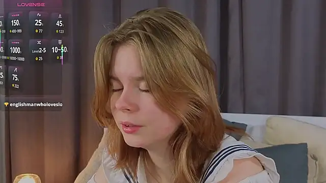 Snapshot of JulietteRain chatting on November 24, 2025, 4:40 pm JulietteRain online show from November 24, 2025, 4:40 pm