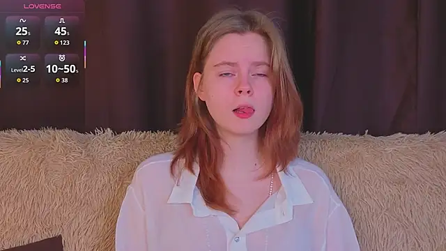 Snapshot of JulietteRain chatting on December 3, 2025, 5:22 pm JulietteRain online show from December 3, 2025, 5:22 pm