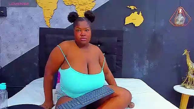 Maiam  Rossi online show from October 9, 2025, 12:25 pm