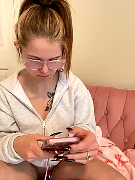 Snapshot of Riley_ray69 chatting on October 26, 2025, 5:52 pm Riley ray69 online show from October 26, 2025, 5:52 pm