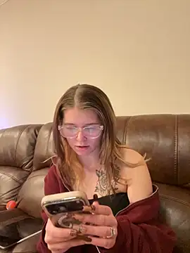 Snapshot of Riley_ray69 chatting on November 30, 2025, 1:20 am Riley ray69 online show from November 30, 2025, 1:20 am