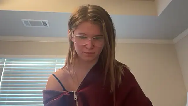 Snapshot of Riley_ray69 chatting on December 14, 2025, 7:40 pm Riley ray69 online show from December 14, 2025, 7:40 pm