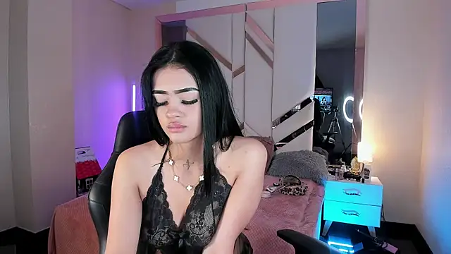 EmmaStonns online show from January 12, 2026, 12:54 pm