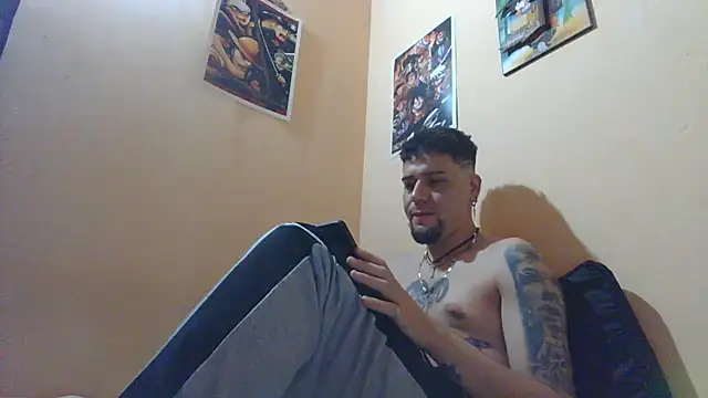 Snapshot of Juuaanp3 chatting on November 5, 2025, 12:10 am Juuaanp3 online show from November 5, 2025, 12:10 am