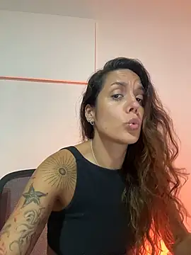 Sophia House  online show from March 25, 2026, 1:00 am