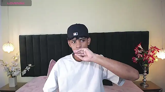 Snapshot of jhos_padill chatting on October 22, 2025, 1:33 pm jhos padill online show from October 22, 2025, 1:33 pm