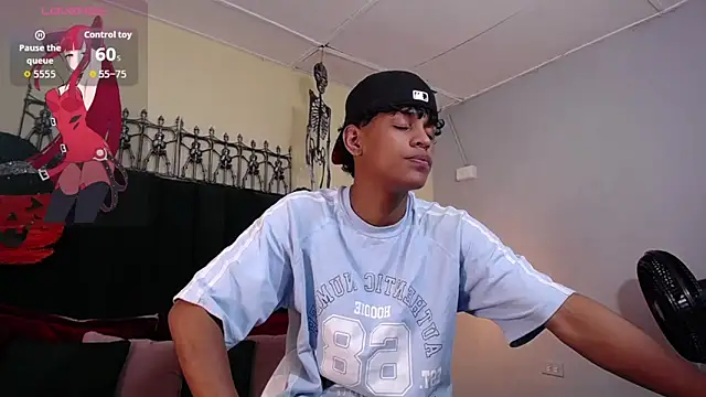 Snapshot of jhos_padill chatting on November 4, 2025, 1:43 pm jhos padill online show from November 4, 2025, 1:43 pm