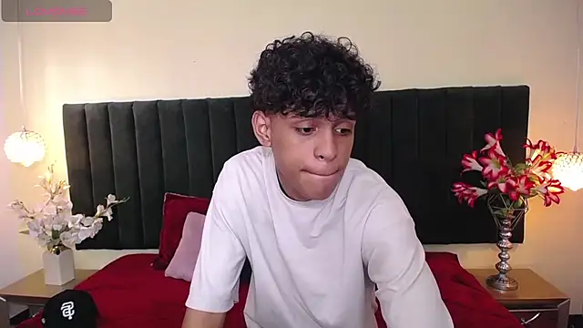 Snapshot of jhos_padill chatting on November 6, 2025, 1:34 pm jhos padill online show from November 6, 2025, 1:34 pm