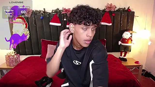 Snapshot of jhos_padill chatting on November 21, 2025, 1:43 pm jhos padill online show from November 21, 2025, 1:43 pm