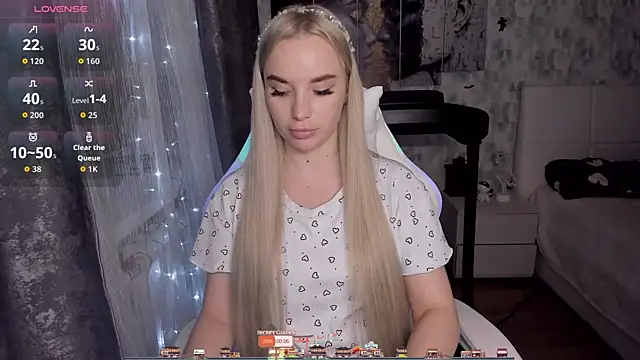 KiraKrox online show from November 9, 2025, 6:39 pm