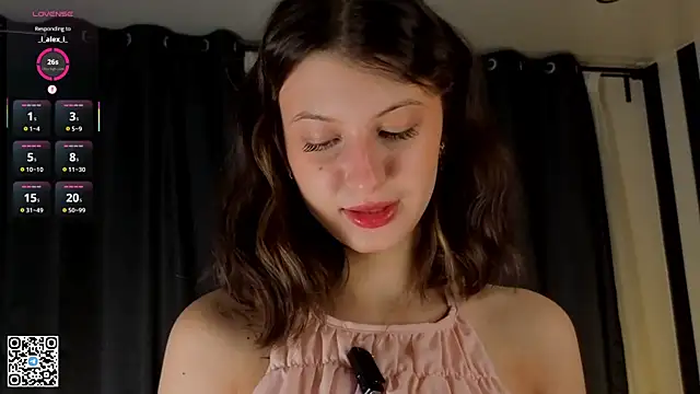 LorinaMaffitt online show from November 6, 2025, 6:20 pm