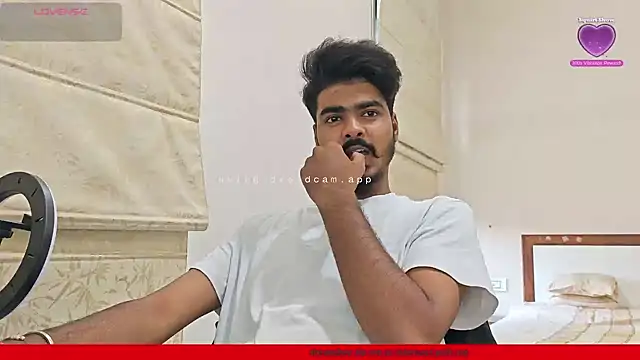 Snapshot of mrbuddy85 chatting on October 9, 2025, 11:52 am mrbuddy85 online show from October 9, 2025, 11:52 am